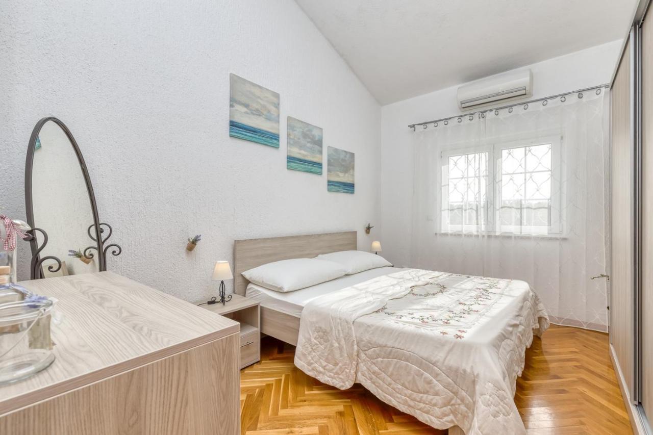 Apartments Covic Antonci  エクステリア 写真