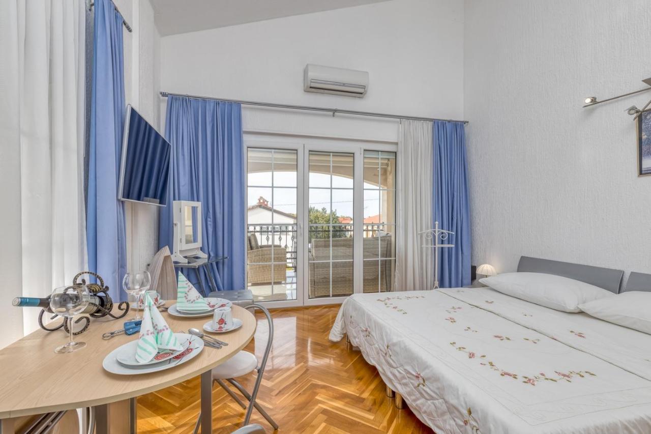 Apartments Covic Antonci  エクステリア 写真