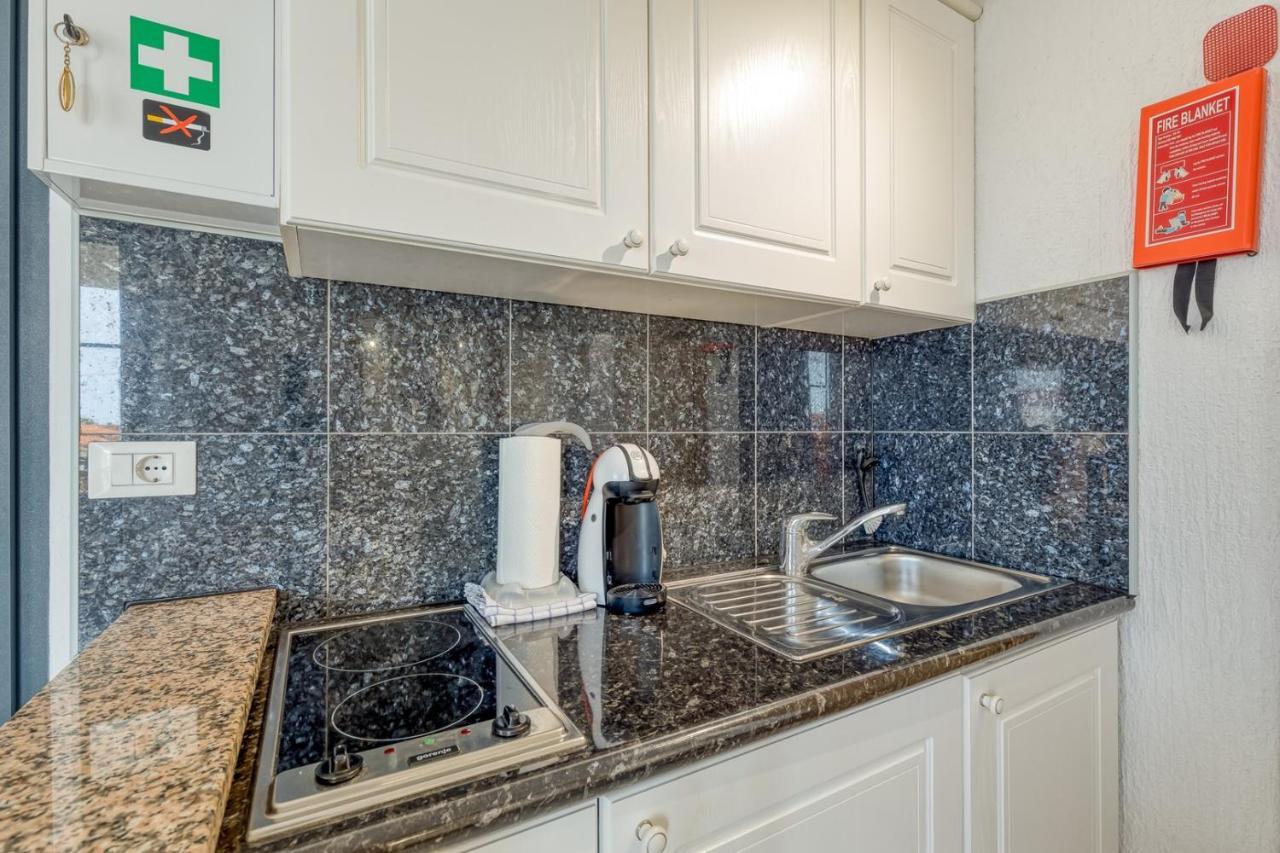 Apartments Covic Antonci  エクステリア 写真